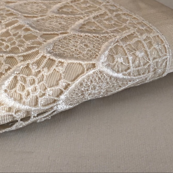 Guest book Embellished w/Cowrey Shells - Picture 5 of 6